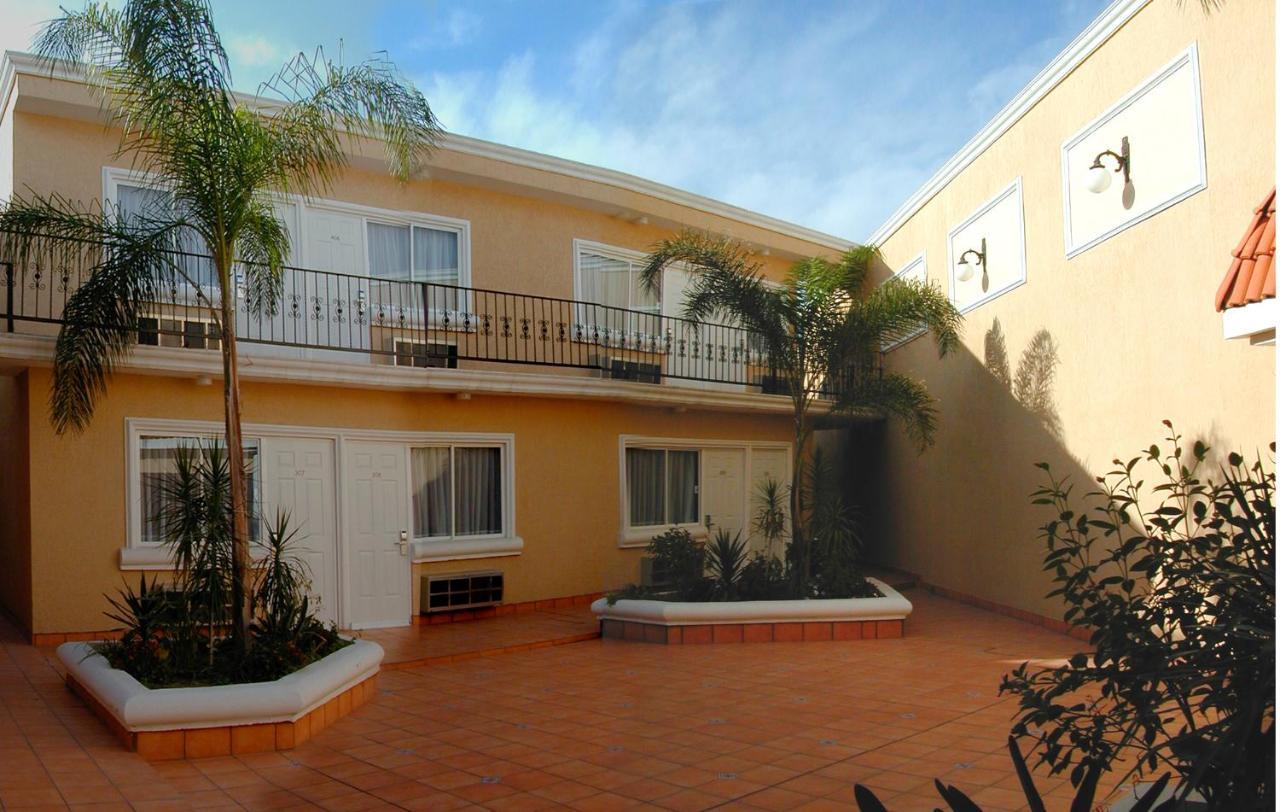 Hotel La Villa Torreon Exterior photo