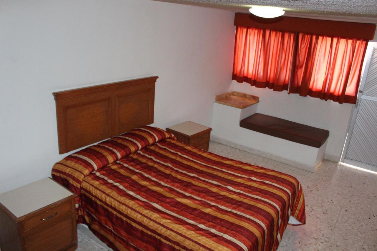 Hotel La Villa Torreon Exterior photo